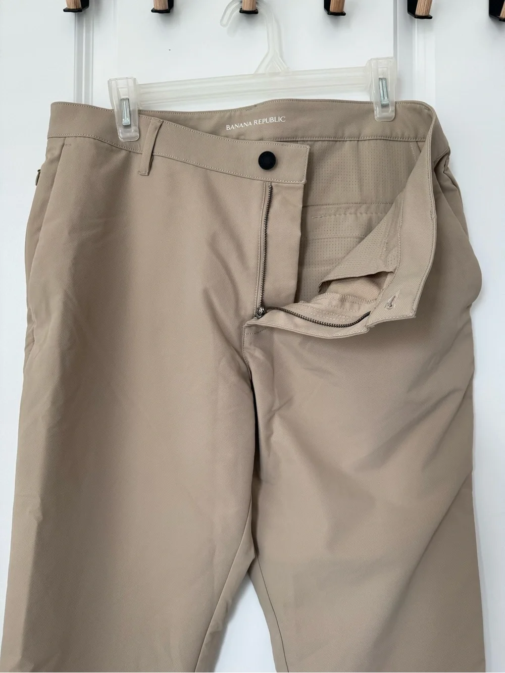 Banana Republic 34x30 Khaki Slim Straight Chino Light Tan Casual Office Wear